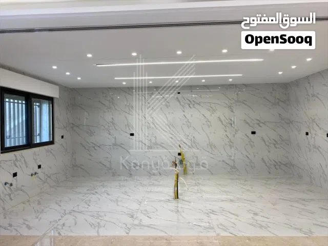 شقة مميزة للبيع في عمان - الظهير - طابق شبه أرضي