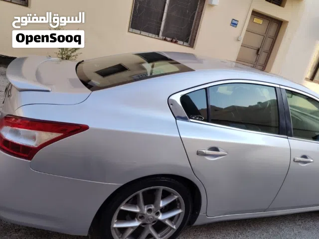 Nissan maxima 2011