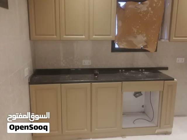فني المنيوم ونجاره مطابخ وخزانه وابوي وشبابيك