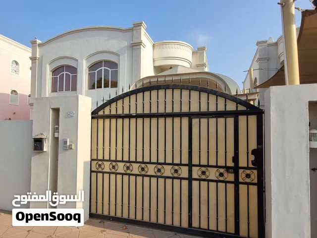 5 BHK Villa in Tareef 5 غرفه فيلا في الطريف