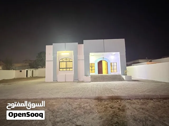 فيلا للإيجار في مشيرف – عجمان  فيلا طابق أرضي بمساحة أرض 10000 قدم2،