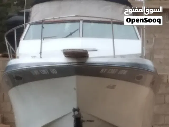 يخت أمريكي للبيع