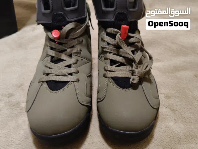 بوت رياضي زيتوني