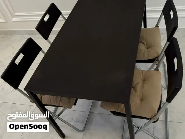 طاوله طعام مع 4 كراسي