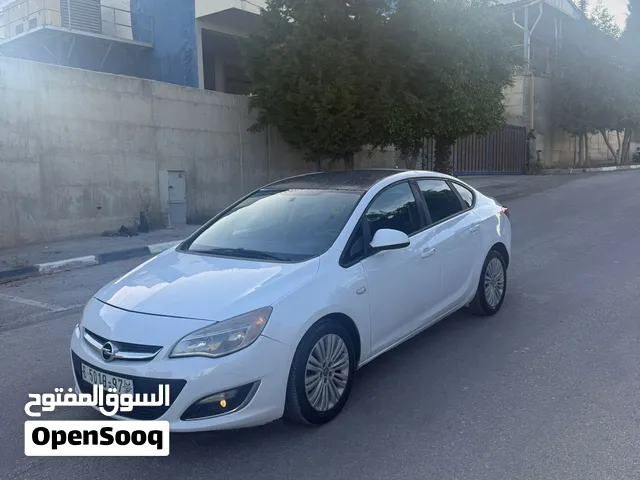Used Opel Astra in Hebron