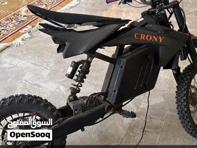 كروني 2026 كميوتر خربان و الدراجه فيها كشافات و وضعها كل شي تمام بس ما تشتغل يبيغلها تغير كميوتر