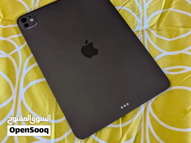 iPad Pro 11 M5 256GB  Space Black شبه جديد مكفول بطارية 100