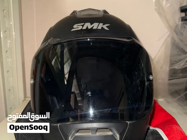 هلمت smk اسود ميت