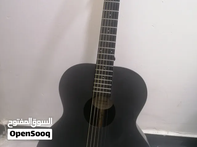 كيتار Enya مع كابو و ريشتين