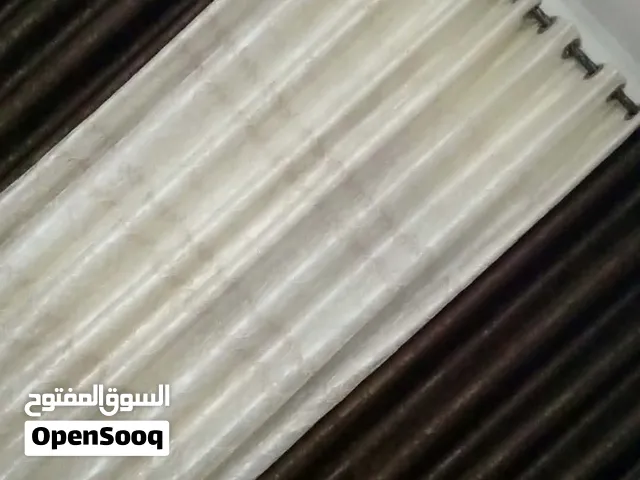 برداي ثلث قطع تفصيل بتغطي واجها ثلاث متر بحال الجديد ب 8