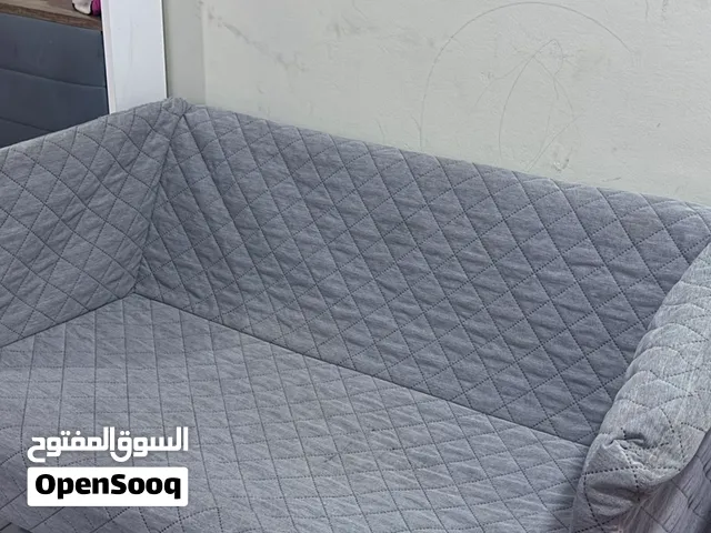 كنبة رصاصيه