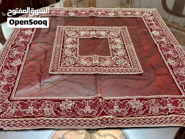 للبيع طقم مفرش هندي مطرز من السعوديه ب500 ج
