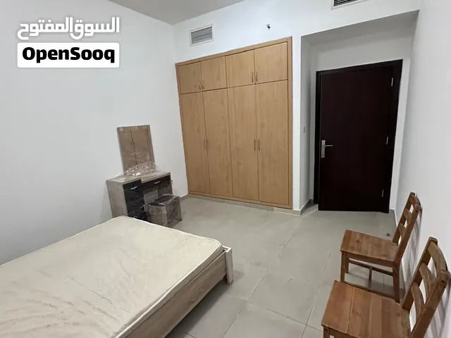 متوفر للإيجار غرفه في شقه بنات وعائلات فقط تمشي بنات او زوج وزوجه شقه جديده الراشديه  3