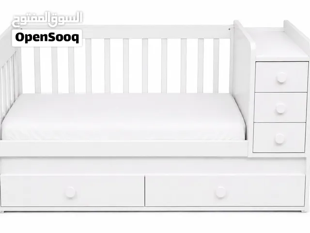 سرير أطفال متعدد الأستخدامات للبيع