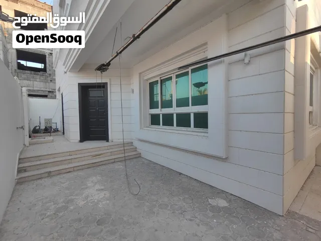 200100 m2 5 Bedrooms Villa for Sale in Abu Dhabi Khalifa City
