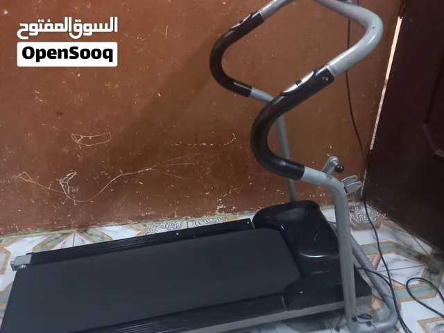 جهاز جري يتحمل وزن 120كيلو   بي تحكم سرعه بي قياس نبض القلب وكلشي شغال بي   السعر 150الف نهايته