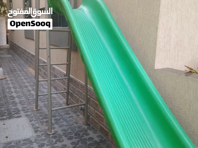 kids slide it is in excellent condition flawless and kids would really enjoy it