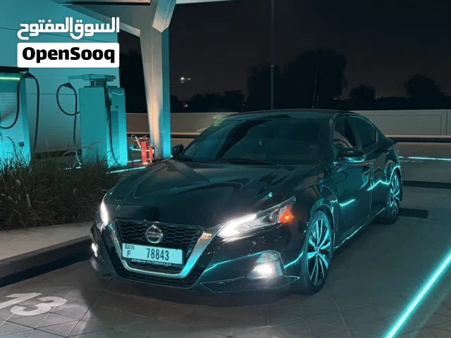 Nissan altima SR 2021