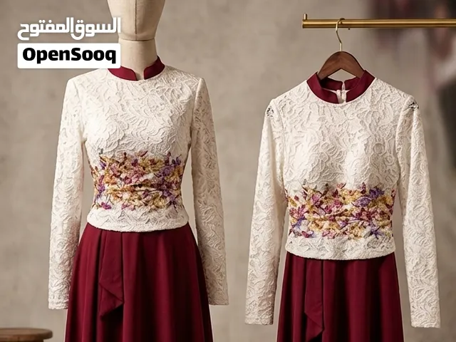 فستان محجبات وفخامة راقي (ماروني وأوف وايت)