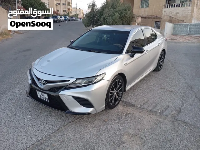 تويوتا كامري LE موديل 2020 مالك الثاني من الشركه عداد 120 الف كيلو