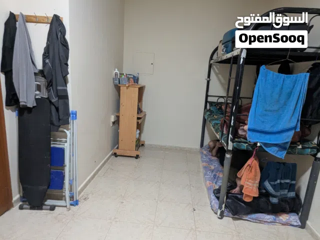 BED SPACE AVAILABLE FOR EXECUTIVE MALES 399 AED  in Butina Sharjah