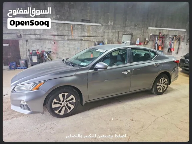 Used Nissan Altima in Al Batinah