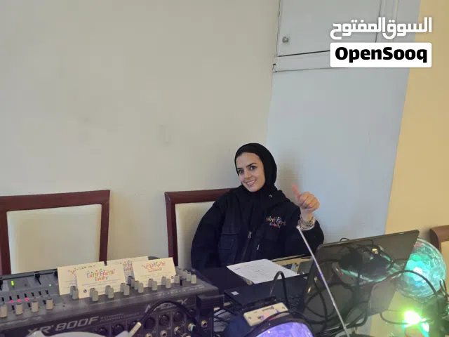 تأجير دي جي بأشراف منسقات محترفات ( إربد)