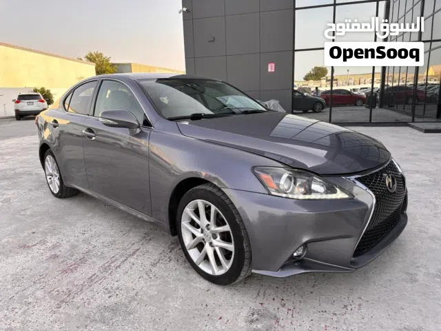 Lexus is 250 2012