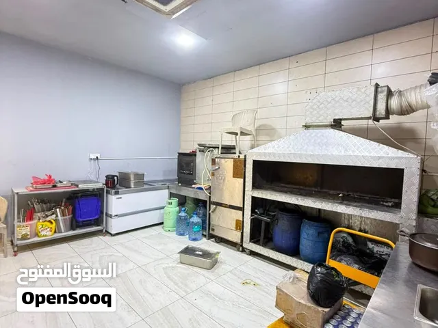 مطعم للبيع داخل مدينة النرجس السكنية