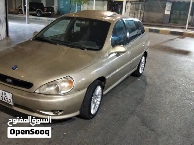 كيا ريو موديل2000