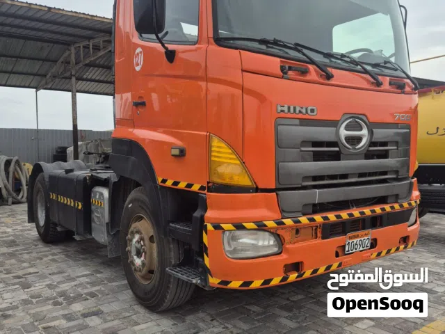 Tractor Unit (Truck) Hino 2016