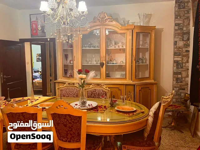 شقة بمساحة 200 متر مفروشة بالكامل ايطالي بسعر مغري نار