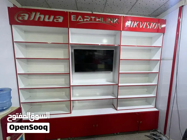 فاترينا مستخدمة للبيع  الارتفاع 280 سم  العرض 325 سم