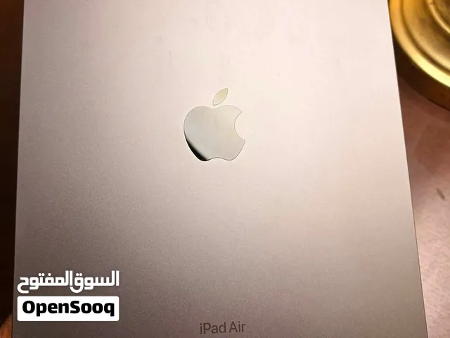 Apple iPad Air 5th Generation (M1 معالج)