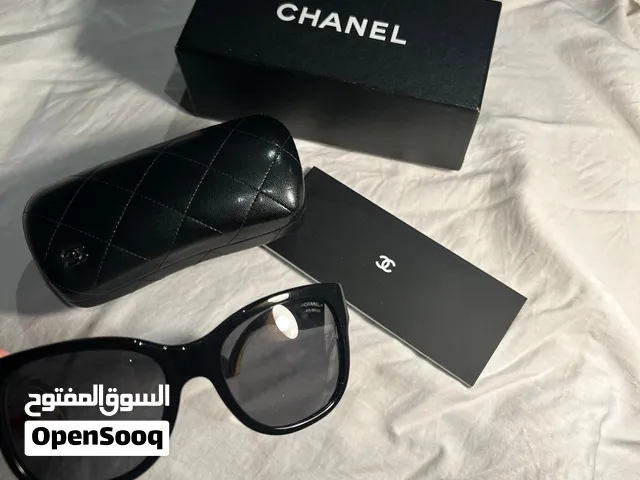 للبيع نظارة CHANEL أصلية – موديل CH5305