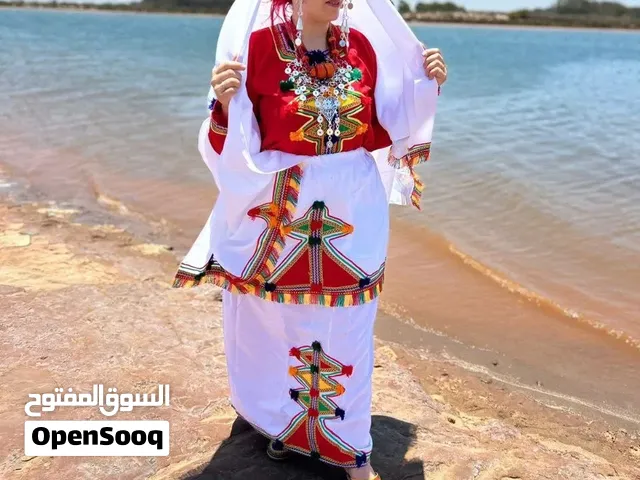 ملابس.متنوعة