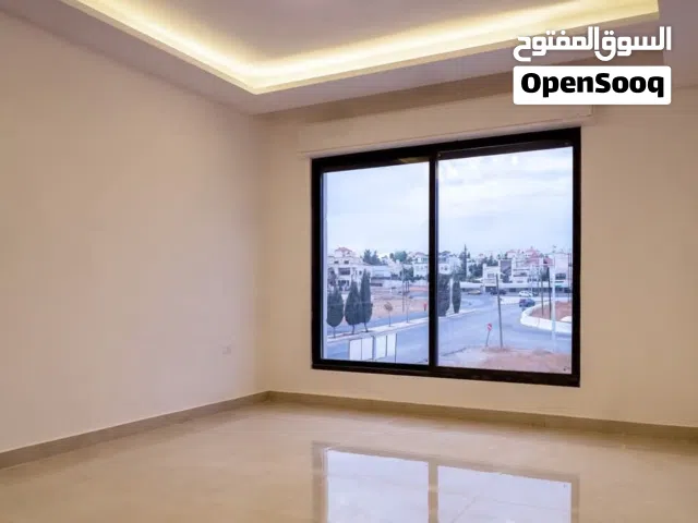 شبابيك المنيوم خاص و اباجورات كهربائيه