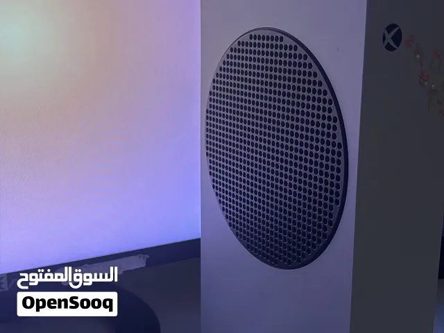 اكسبوكس سيريس اس مع يدتين استعمال نظيف