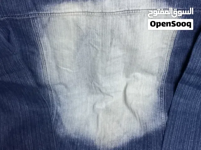 مقاس 2,اكس جاكيت ازرق جينس من الخارج تلبيس لحد وزن 120 كيلو