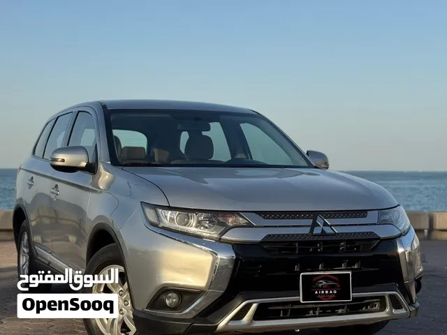 للبيع اوتلاندر موديل 2023 عداد 72 الف