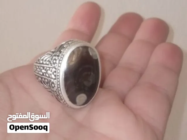 خاتم فضه صياغة عارف البحرين متوج بحجر عقيق يماني طبيعي نوادر لون دبسي