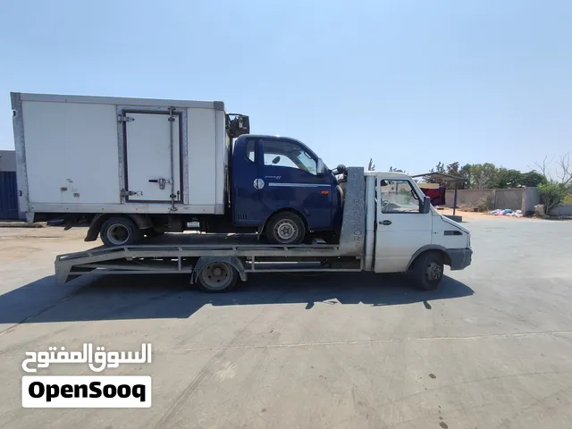 أفيكو ساحبة لنقل السيارات ذاخل وخارج طرابلس خدمات 24 ساعة
