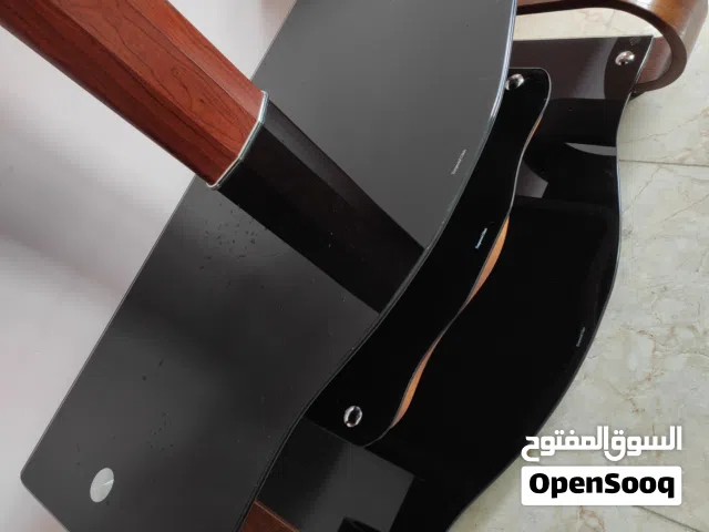 ميز شاشه للبيع
