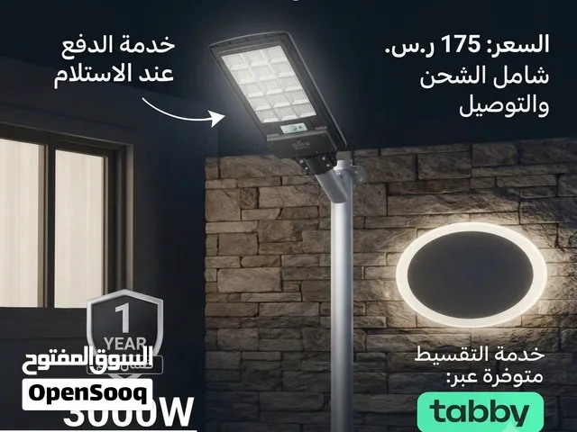كشاف 18 عدسة يشتغل بالطاقه الشمسية ضد الماء والغبار مع عامود حديد مجانا للتركيب الفوردي