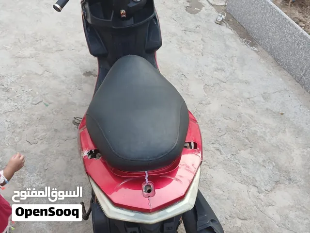 دراجه للبيع قيمتها 200,000 مستخدمه