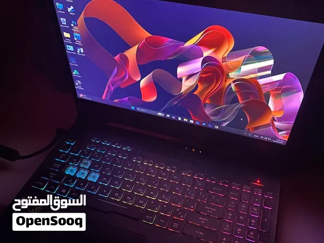 توفر وجبة من لابتوب الروج ستريكس II