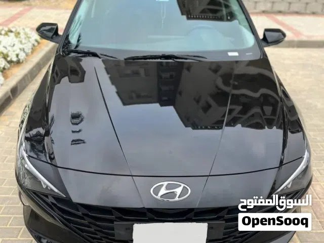 Sedan Hyundai in Cairo
