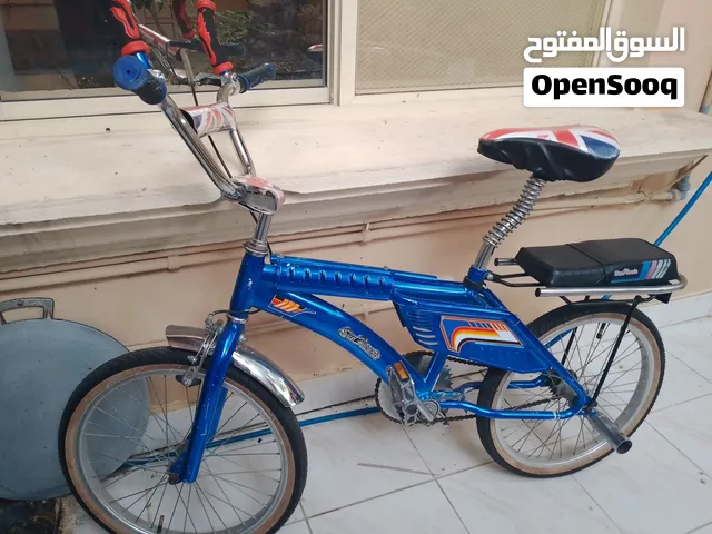 للبيع سيكل رامبو ما فيه مشاكل بس الصنقل مقصوص السعر اخر شي ما اقدر انزل