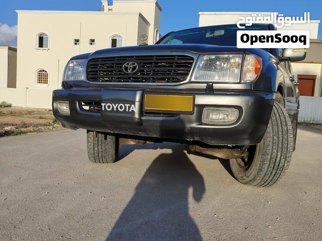 تويوتا لاند كروزر موديل 1999 مكينة شغالة و مكيف بارد