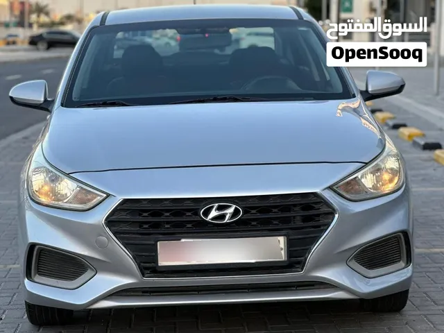 HYUNDAI ACCENT 1.6 2019 SILVER